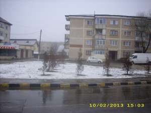 Vand apartament 3 camere Babeni Centru parter-posibilitate spatiu comercial