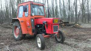 Vand sau schimb tractor U440