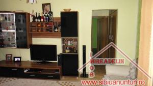 VINDEM APARTAMENT 3 CAMERE,  ZONA MIHAI VITEAZU