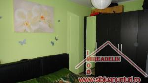 VINDEM APARTAMENT 3 CAMERE,  ZONA MIHAI VITEAZU