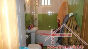VINDEM APARTAMENT 3 CAMERE,  ZONA MIHAI VITEAZU