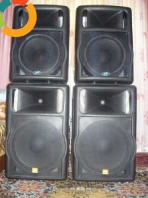 Vand Boxe JBL
