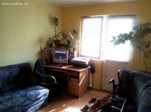 Vand apartament cu 3 camere