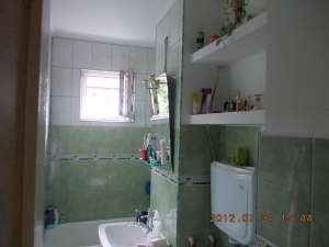 Vand apartament cu 3 camere