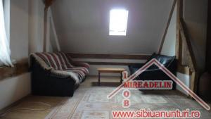 INCHIRIEM APARTAMENT 3 CAMERE,   LA CASA,   zona CENTRALA
