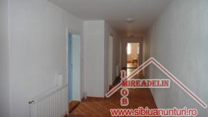 INCHIRIEM APARTAMENT,   3 CAMERE,   LA CASA,   zona C. POPLACII