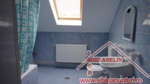 INCHIRIEM APARTAMENT,   3 CAMERE,   LA CASA,   zona C. POPLACII
