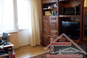 INCHIRIEZ APARTAMENT 2 camere,   zona MIHAI VITEAZU