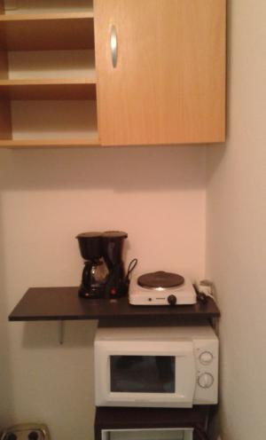 CAZARE BUCURESTI ULTRACENTRAL 20 EURO/ZI