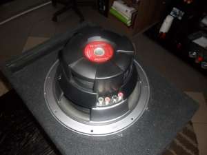 Vand tub de bas masina pioneer cu amplificator si mp3