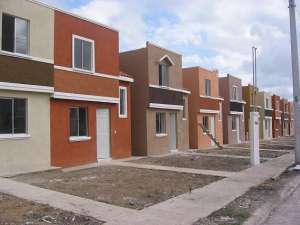 oferta constructii case la rosu sau la cheie