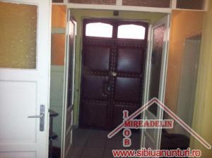 INCHIRIEM APARTAMENT LA CASA,  2 CAMERE,  SOS. ALBA IULIA