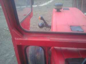 VIND TRACTOR UTB650
