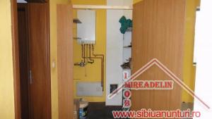 INCHIRIEZ SPATIU COMERCIAL,   150 mp,   zona  CIRESICA