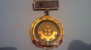 Vand monede ,     decoratii foarte vechi + TABLOURI PICTATE PE PANZA ceas VACHERON CONSTANTIN 18k 73