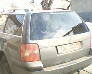 folie auto montaj pe toate marcile de masini la preturi decente .