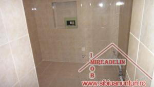 INCHIRIEM APARTAMENT LA CASA,  3 CAMERE,  ULTRACENTRAL