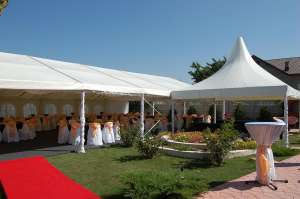Corturi pentru evenimente