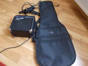 Chitara Squier by Fender