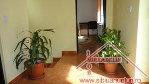 VAND CASA 3 camere,   P+E,   zona ULTRACENTRALA,   Str. TRIBUNEI