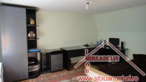 VAND CASA 3 camere,   P+E,   zona ULTRACENTRALA,   Str. TRIBUNEI