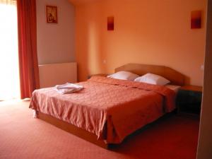Vanzare pensiune 3* Brasov,   10 camere