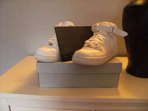Adidasi Nike Air Force 1 White,    nr 40 originali