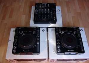FOR SELL BRAND NEW 2X PIONEER CDJ-1000MK3 & 1X DJM-800 MIXER DJ PACKAGE