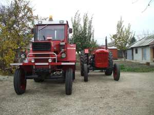 TRACTOR 55CV