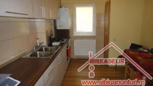 INCHIRIEZ APARTAMENT 2 CAMERE VASILE AARON