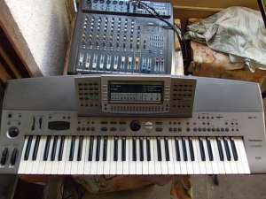 Vand orga Technics KN6000 cu husa si program de toate zonele in stare ireprosabila