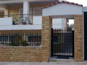 Patra placare soclu ROCAS DEOR