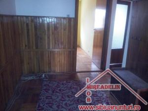 Inchiriez apartament 3 camere zona Terezian