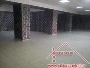 INCHIRIEZ SPATIU COMERCIAL  170 mp Zona garii