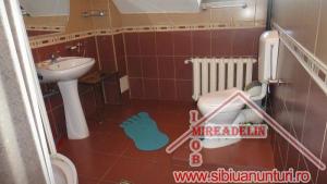 INCHIRIEZ APARTAMENT 2 camere,    zona CALEA DUMBRAVII