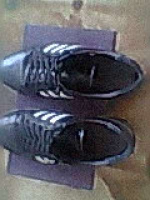 adidasi