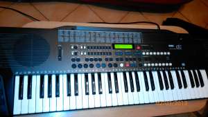 Korg i5s aranjor profesional cu probleme