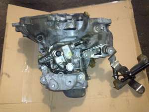 VAND CUTIE VITEZE OPEL CORSA C 1.3 CDTI 70 CP