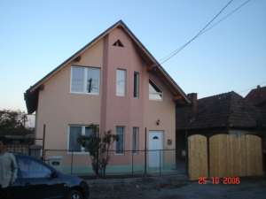 CASA  DE VANZARE REGHIN