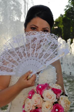 vand rochie mireasa superba