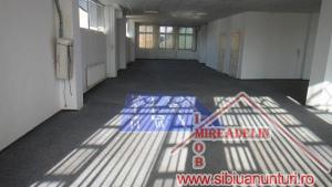 VAND IMOBIL - SPATII BIROURI,   940 mp,   zona PIATA CLUJ