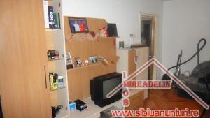 INCHIRIEZ APARTAMENT 3 CAMERE � Aleea Iasomiei,   TURNISOR