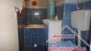 VAND APARTAMENT 2 camere,    zona MIHAI VITEAZU