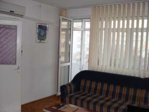 Vand/schimb apartament 2 camere 1Mai