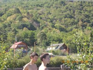 VIND CASA VACANTA 3 CAMEREPE VALEA ARIESULUI ZONA BURU