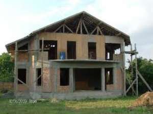 ECHIPA CONSTRUCTII CASE LA ROSU