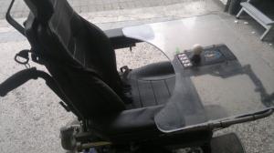 Carucior electric pentru copii cu handicap