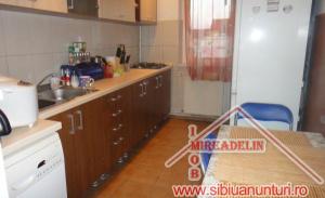 VAND APARTAMENT 4 CAMERE,     Cartier VALEA AURIE