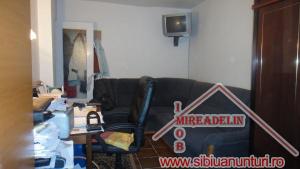 VAND APARTAMENT 4 CAMERE,     Cartier VALEA AURIE