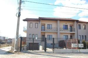 Vand duplex superb in Floresti